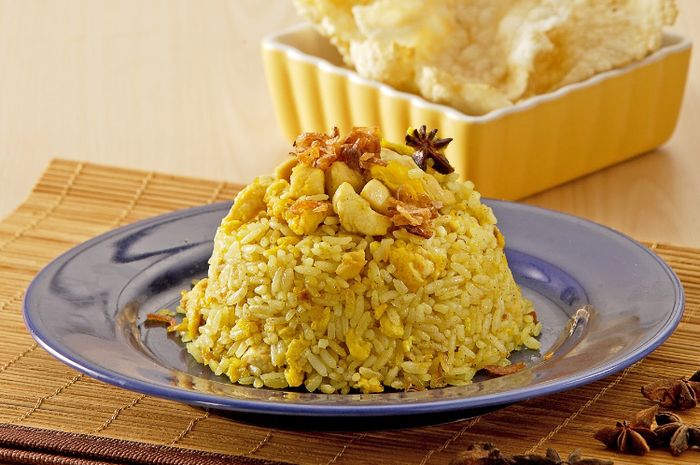 Resep Nasi Goreng Rempah Enak, Harumnya Aroma Bumbu Tradisional Bikin