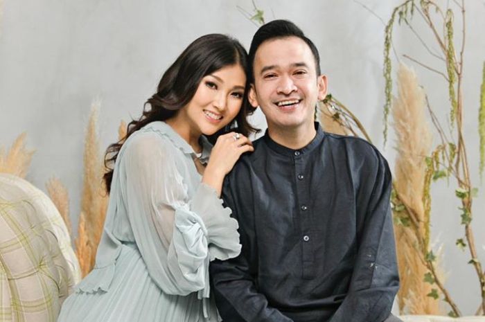 Berang Lihat Istrinya Digoda hingga Dicolek Pria Genit, Ruben Onsu Naik Darah dan Langsung Utus Kru Jemput Sarwendah: Ternyata Buaya Darat Nih!