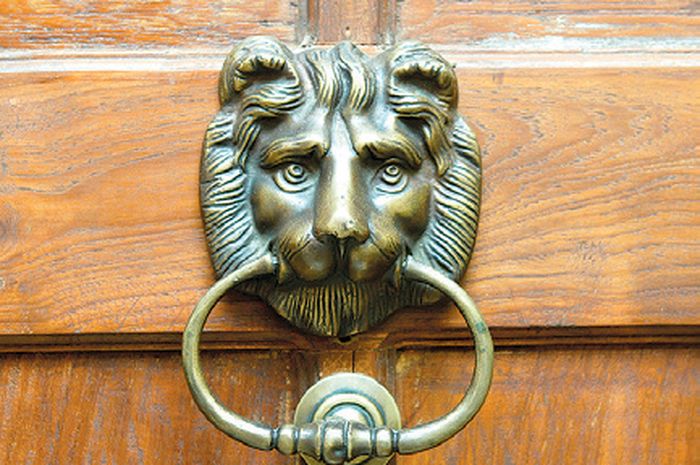 Tips Kulit Manggis Solusi Handle Pintu Antik, Biar Makin