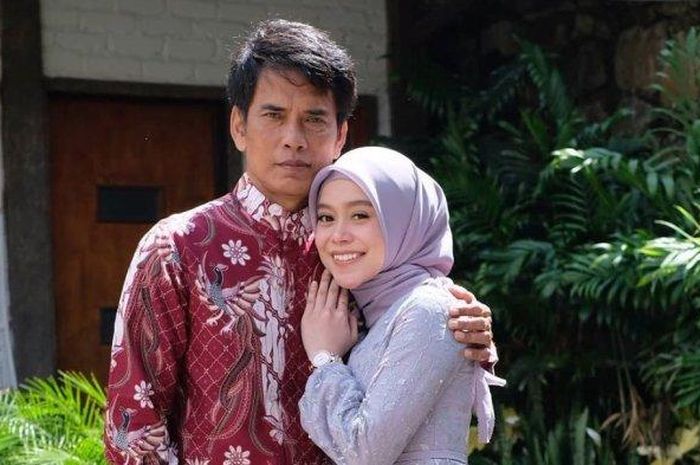 Lesty Kejora dan ayahnya