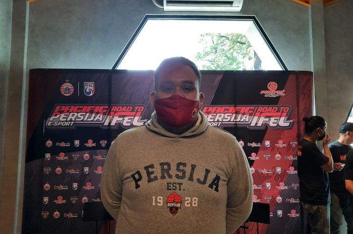 Pemain E-Sports Persija Jakarta, Rizal 'Ivander' Danyarto