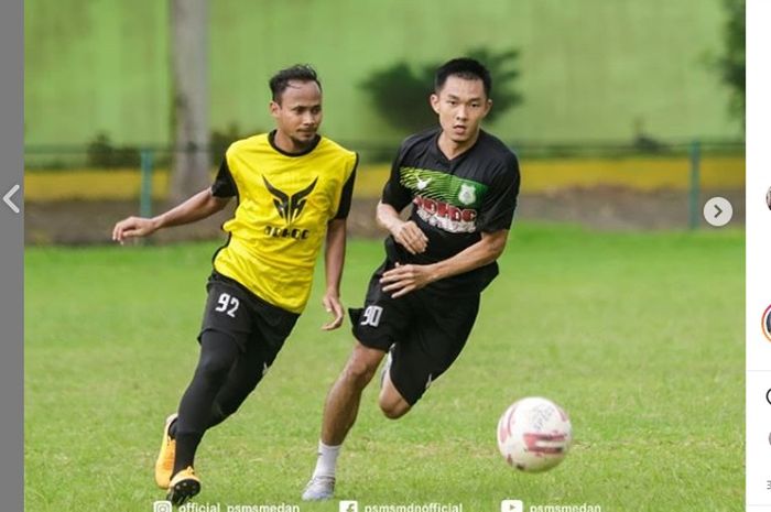 Gelandang anyar PSMS Medan, Sutanto Tan, sedang berlatih jelang bergulirnya kembali Liga 2 2020 di Stadion Kebun Bunga, Medan, Sumatera Utara.