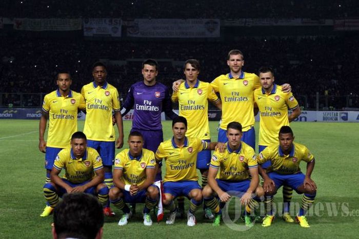Serge Gnabry (kanan bawah) ikut tur pramusim Arsenal melawan Indonesia Dream Team di Gelora Bung Karno, Jakarta, pada 2013.