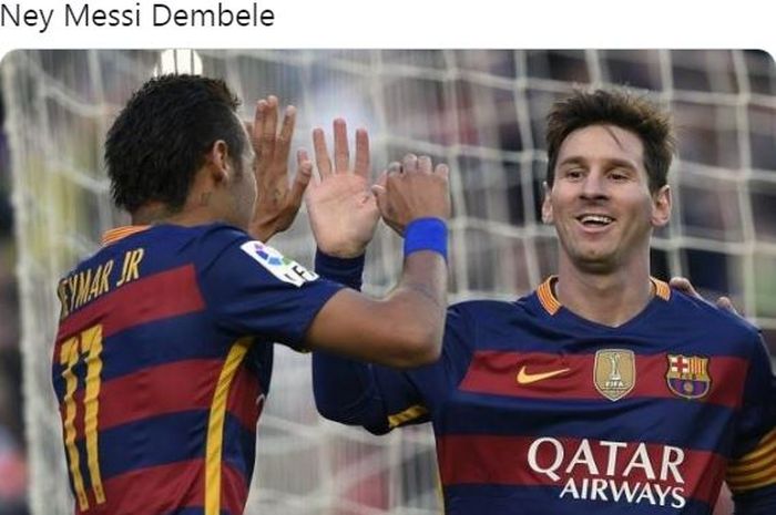 Neymar dan Lionel Messi melakukan selebrasi saat sama-sama membela Barcelona.