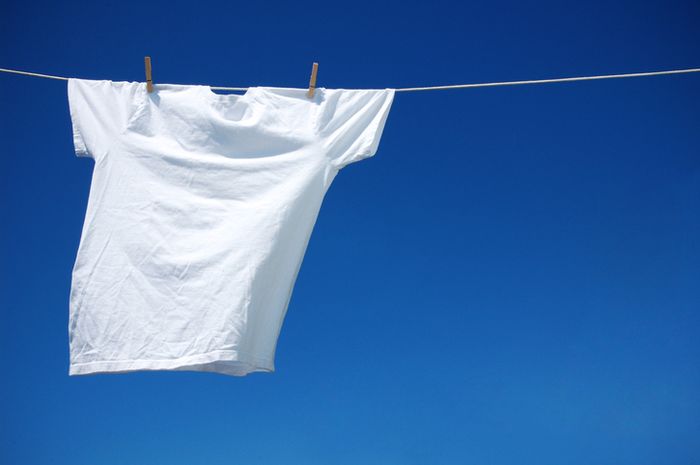 3 Tips Sederhana Mencuci Baju  Putih agar Tetap Bersih  dan 