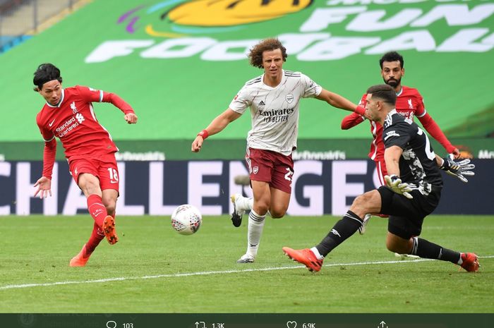 Takumi Minamino mencetak gol penyeimbang bagi Liverpool pada laga Community Shield di Stadion Wembley, Sabtu (29/8/2020).