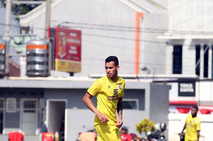 Pemain muda Arema FC asal Brasil, Pedro Bartoli.