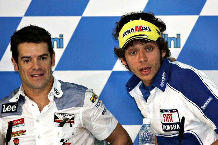 Carlos Checa dan Valentino Rossi.