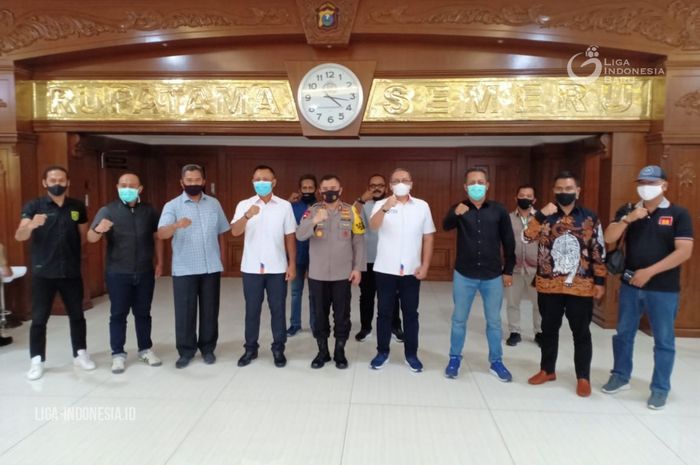 PT Liga Indonesia Baru saat melakukan kunjungan di Polda Jawa Timur, Senin (31/8/2020).