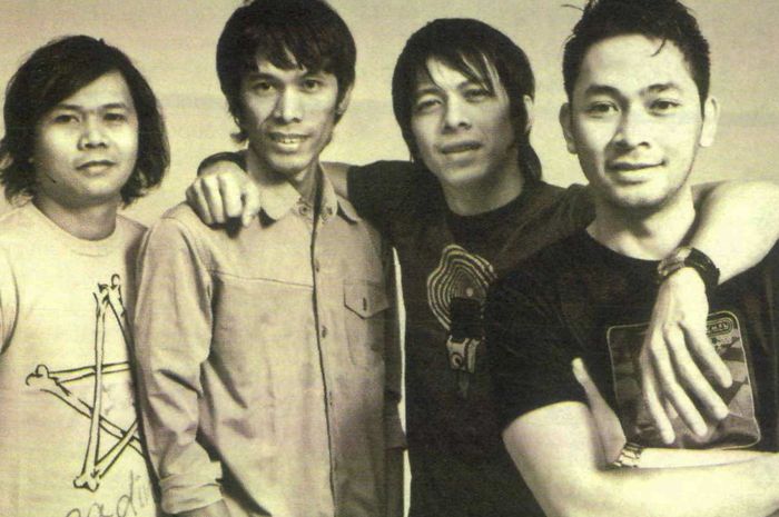 Chord Kunci Gitar dan Lirik Lagu Mungkin Nanti Peterpan Chord Kunci Gitar dan Lirik Lagu Mungkin Nanti Peterpan