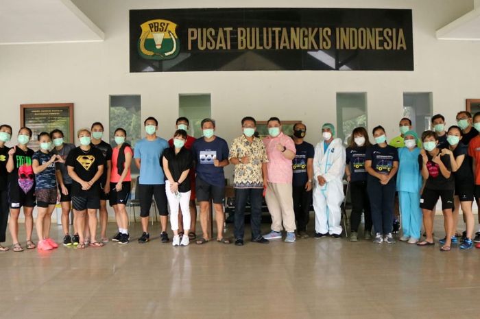Persatuan Bulu Tangkis Seluruh Indonesia (PBSI) menggelar swab test bagi seluruh atlet di Pelatnas Cipayung, Jakarta, 4 September 2020.  