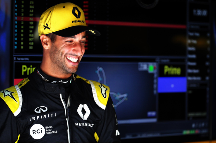 Pembalap Renault, Daniel Ricciardo. 