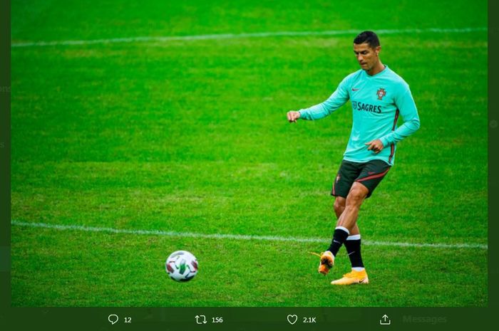 Cristiano Ronaldo dalam sesi latihan timnas Portugal menjelang duel lawan timnas Swedia di UEFA Nations League.