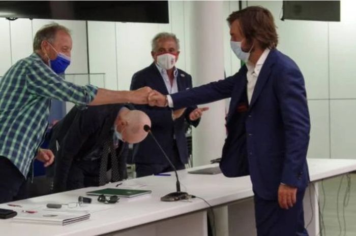 Andrea Pirlo, dinyatakan lulus dalam tes lisensi UEFA Pro, Senin (14/9/2020).