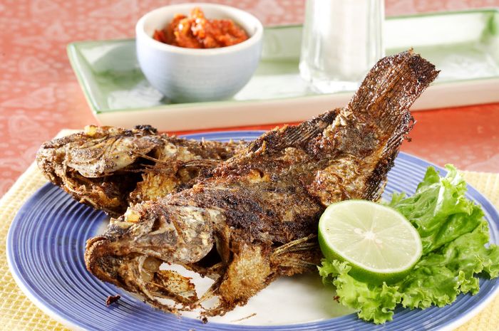 Resep Mujair Goreng Sambal Bawang Putih Enak Dan Sederhana Ini Pasti Banyak yang Suka - Sajian Sedap