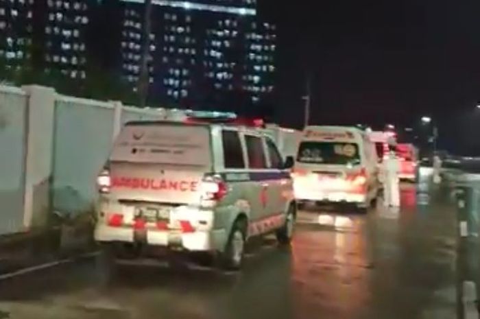 Waduh Ada Apa Viral Video Ambulans Antre Panjang di Wisma  