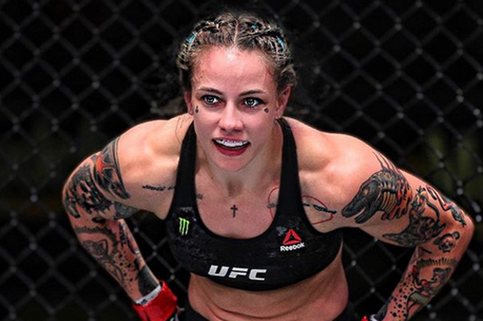 Petarung UFC, Jessica-Rose Clark.