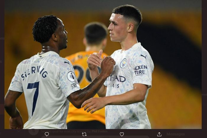 Phil Foden mencetak gol dari assist Raheem Sterling dalam laga Woverhampton vs Manchester City di Molineux, 21 September 2020.