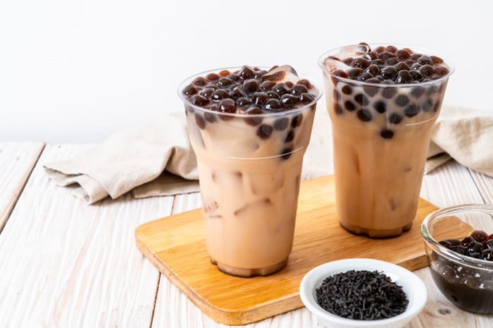 Gampang banget! Inilah cara membuat boba yang kenyal ala kedai bubble tea kekinian.