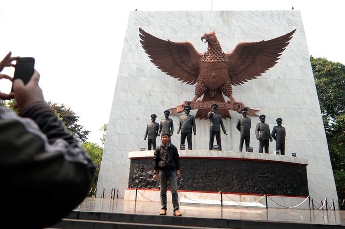 Apakah Aturan Tersebut Sesuai Dengan Pengamalan Sila Pancasila Kunci Jawaban Soal Buku Tematik Kelas 3 Sd Tema 8 Semua Halaman Fotokita