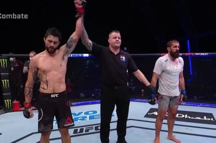 Carlos Condit, menyudahi streak kekalahan di UFC Fight Island 4, Minggu (4/10/2020) WIB.