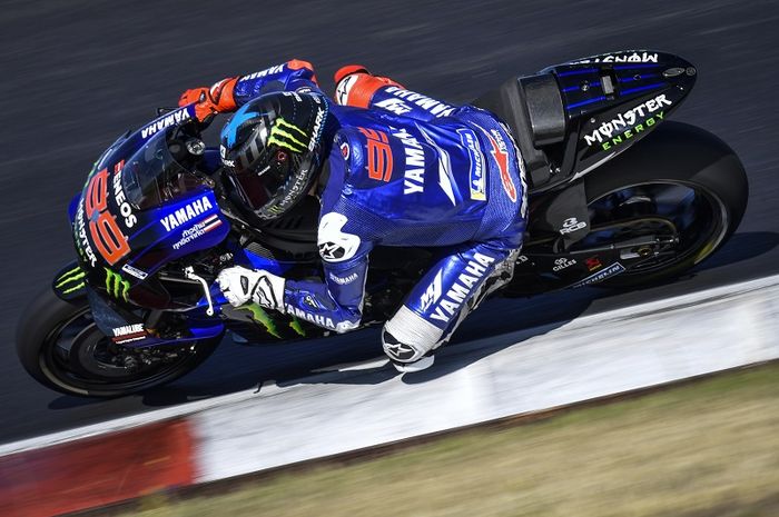 Pembalap penguji Yamaha, Jorge Lorenzo, saat melakoni tes di Sirkuit Algarve, Portugal, 7 Oktober 2020.