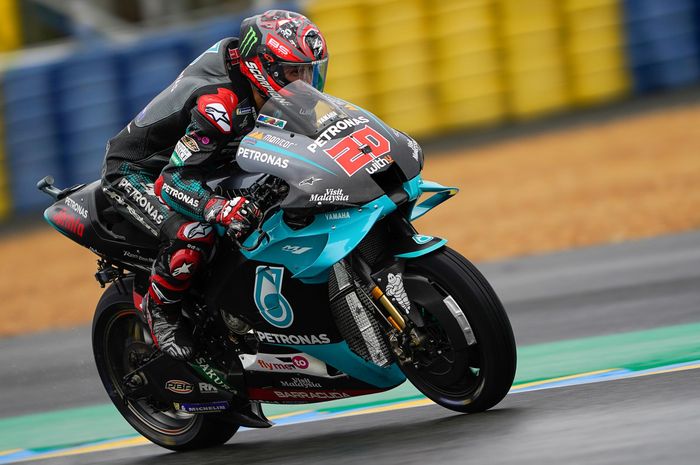 Pembalap Petronas Yamaha SRT, Fabio Quartararo, pada balapan di Sirkuit Le Mans, Minggu (11/10/2020).