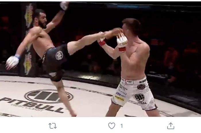 Mamed Khalidov meng-KO Scott Askham di KSW 55, 10 Oktober 2020.