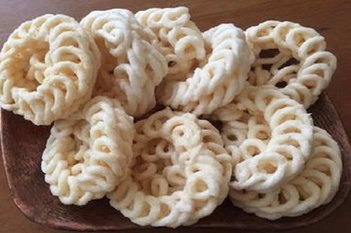 Meski Banyak Disukai, Jangan Makan Kerupuk dengan Ciri-ciri Ini! Renyah