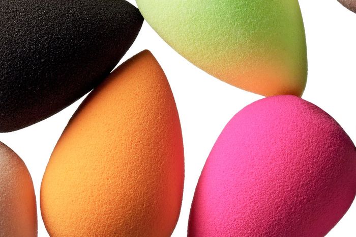 Filosofi di Balik Bentuk Spons Makeup yang Seperti Telur, Ternyata Ini