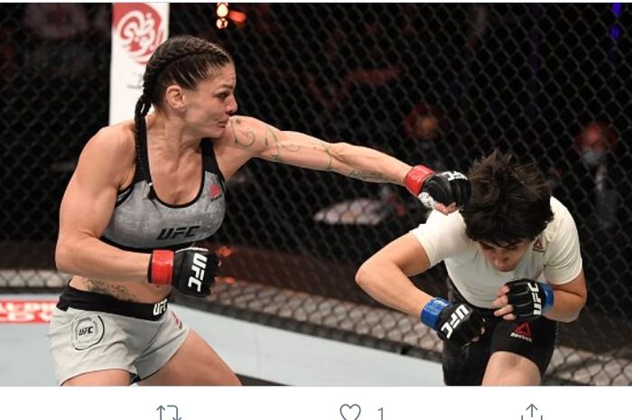 Duel Lauren Murphy melawan Liliya Shakirova di UFC 254, Minggu (25/10/2020) dini hari WIB.