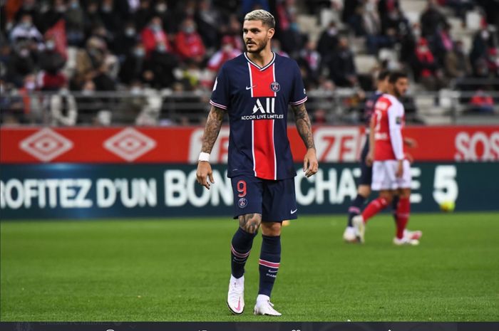 Eks penyerang Inter Milan yang kini bermain untuk Paris Saint-Germain (PSG), Mauro Icardi, dikabarkan diincar oleh AC Milan.