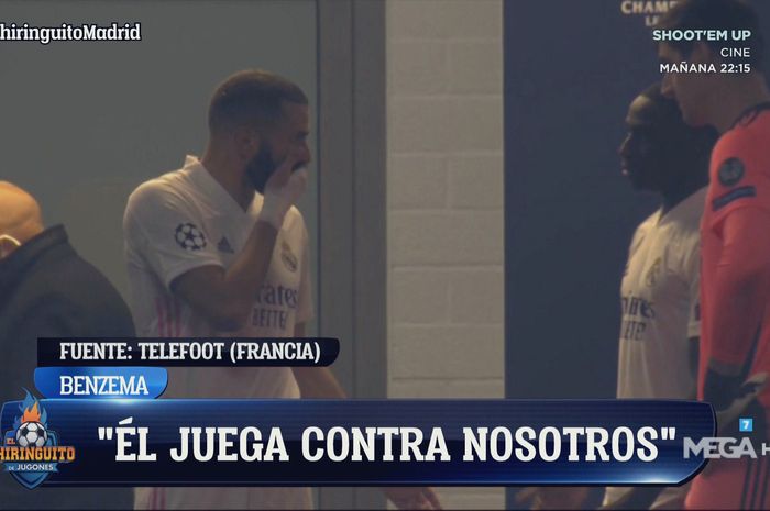 Penyerang Real Madrid, Karim Benzema (kiri), terlihat berbisik kepada Ferland Mendy (kanan), agar tidak mengoper bola ke Vinicius Junior.