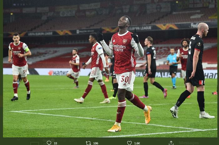 Eddie Nketiah merayakan gol Arsenal ke gawang Dundalk dalam duel Liga Europa.