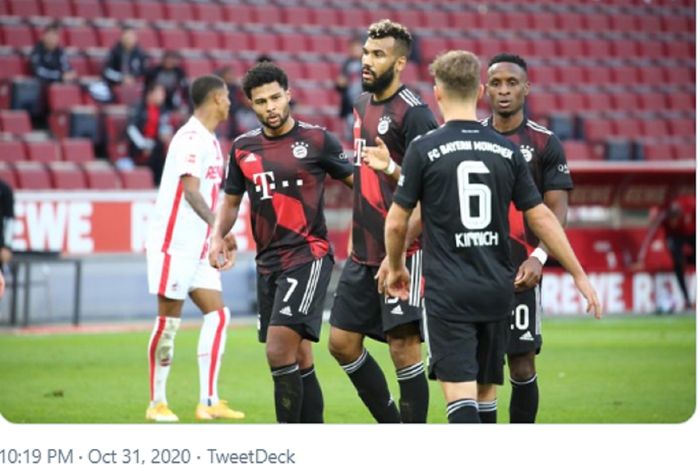Para pemain Bayern Muenchen merayakan gol ke gawang Koeln dalam laga pekan keenam Bundesliga, Sabtu (31/10/2020)