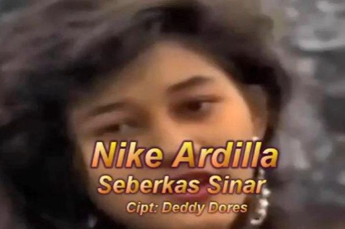 Lirik Lagu �Seberkas Sinar� yang Dipopulerkan Oleh Nike Lirik Lagu �Seberkas Sinar� yang Dipopulerkan Oleh Nike