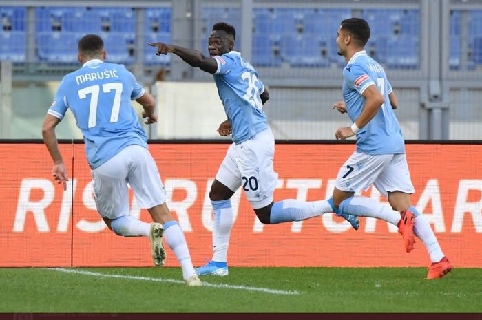 Penyerang Lazio, Felipe Caicedo, menjadi penyelamat timnya usai mencetak gol pada menit ke-90+5 yang membuyarkan kemenangan Juventus dalam lanjutan Liga Italia 2020-2021.