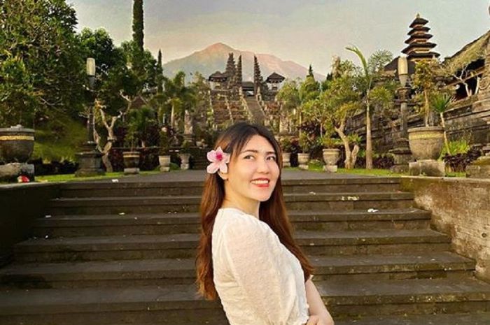 Lirik Lagu 'Holiday' - Via Vallen, terganggu Mikirin Hidup