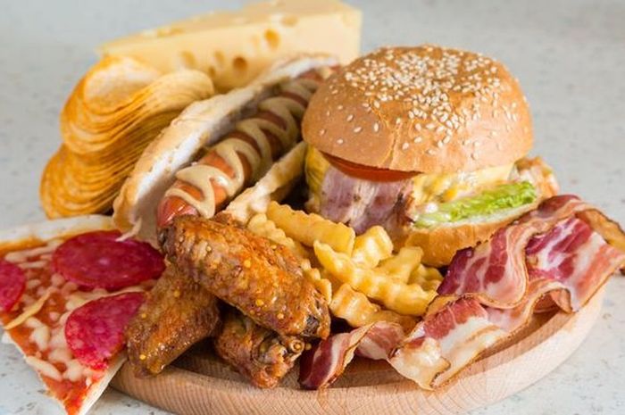 3 dari 10 Penduduk Indonesia Mengonsumsi Gula Garam Lemak Berlebih