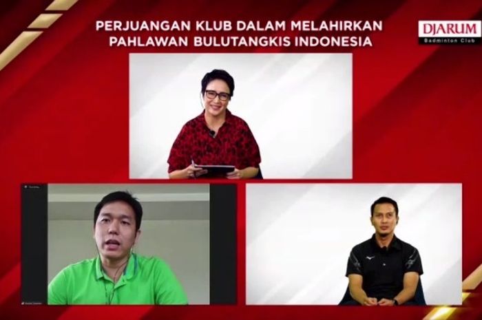 Pasangan ganda putra Indonesia, Hendra Setiawan (kiri bawah) dan Mohammad Ahsan menjawab pertanyaan Yuni Kartika (tengah atas) dalam diskusi daring hari Kamis (12/11/2020)