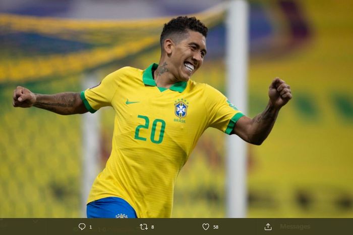 Roberto Firmino merayakan golnya untuk timnas Brasil ke gawang Venezuela.