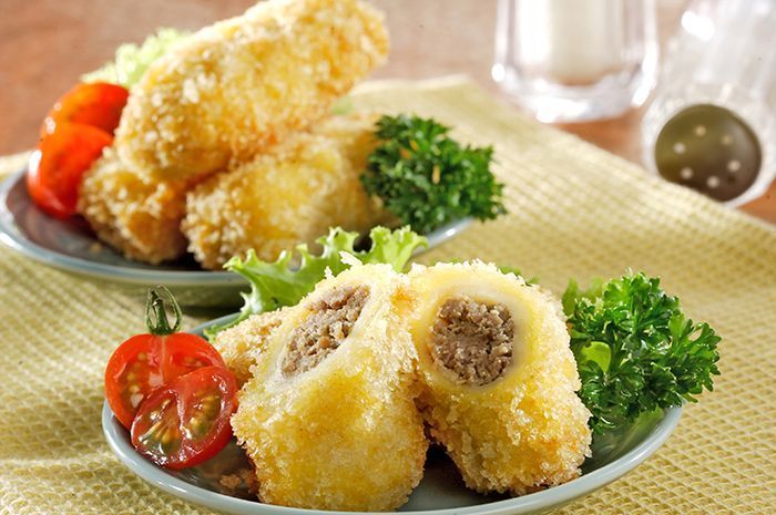 Risoles isi daging.