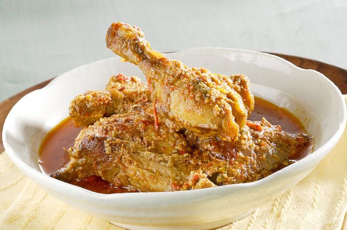 Resep Ayam Masak Santan Berempah Enak, Menu Makan Malam