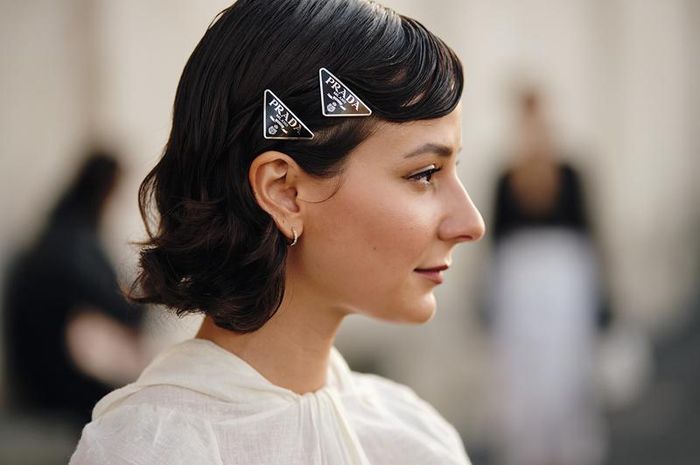 Pilihan Gaya Rambut yang Cocok untuk Pemilik Rambut Tips agar Terlihat