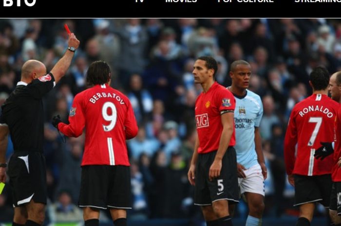 Cristiano Ronaldo diganjar kartu merah saat Manchester United bertandang ke markas Manchester City di Etihad Stadium dalam laga pekan ke-15 Liga Inggris musim 2008-2009, 30 November 2008. 