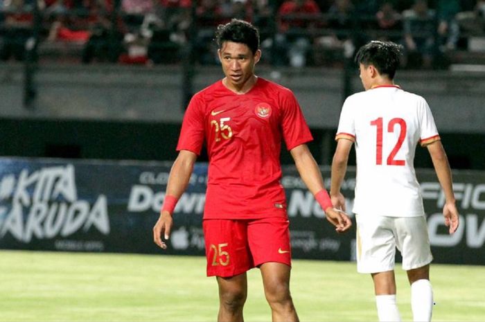 Serdy Ephy Fano Boky tampil perdana untuk Timnas U-19 Indonesia dalam uji coba internasional melawan Timnas China.