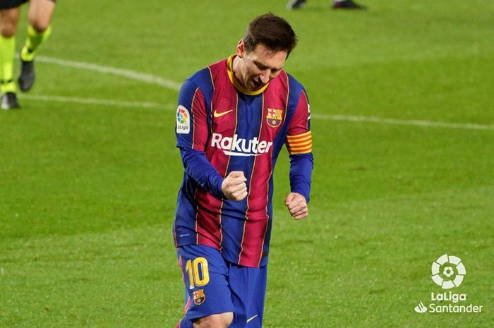 Aksi superstar Barcelona Lionel Messi melawan Levante, Minggu (13/12/2020).