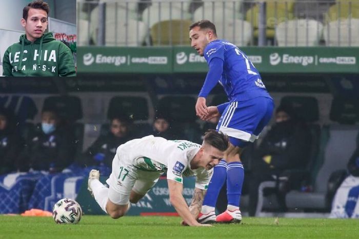 Egy Maulana Vikri (inset) terpaksa menerima kekalahan Lechia Gdansk.  Rekannya di klub tersebut, Mateusz Zukowski, jatuh kesakitan dalam duel melawan Wisla Plock di Liga Polandia (Ekstraklasa), Selasa (15/12/2020) WIB.