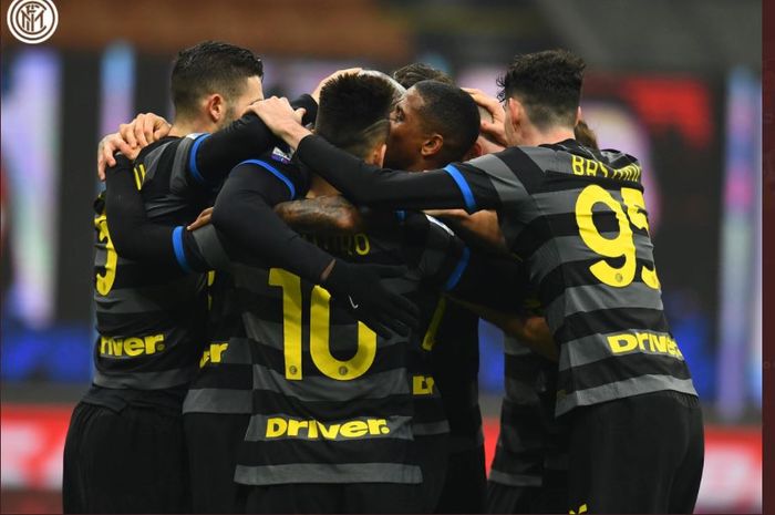 Inter Milan mengalahkan Napoli dalam lanjutan Liga Italia di Giuseppe Meazza, 16 Desember 2020.