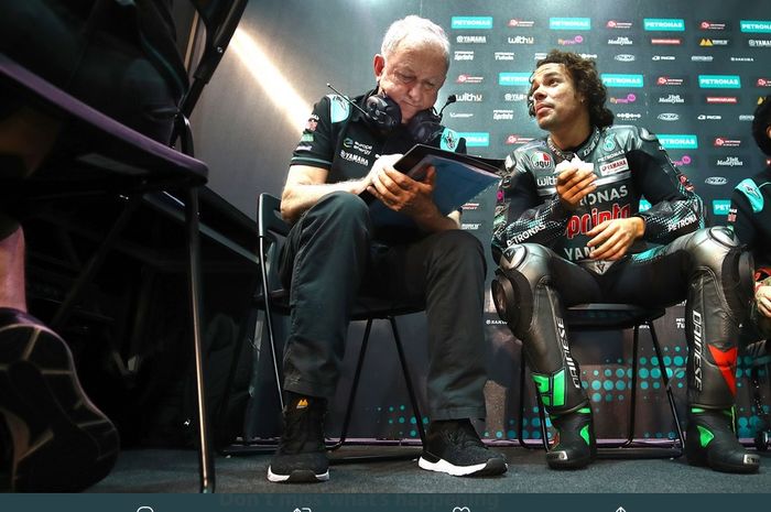 Pembalap <a href='https://manado.tribunnews.com/tag/petronas-yamaha-srt' title='Petronas Yamaha SRT'>Petronas Yamaha SRT</a>, <a href='https://manado.tribunnews.com/tag/franco-morbidelli' title='Franco Morbidelli'>Franco Morbidelli</a>, bersama kepala krunya, Ramon Forcada.